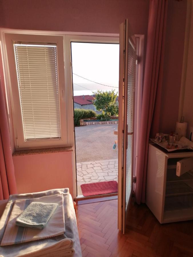 Guest House Pamela Senj  Esterno foto
