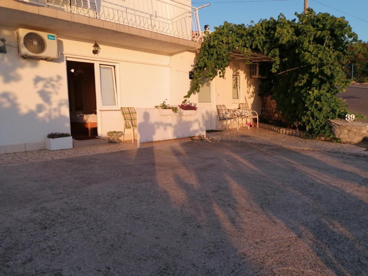 Guest House Pamela Senj  Esterno foto